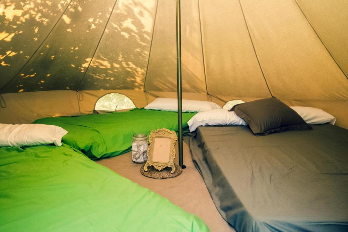 Ecologic Vinyols Camp Hotel Vinyols i Els Arcs ภายนอก รูปภาพ