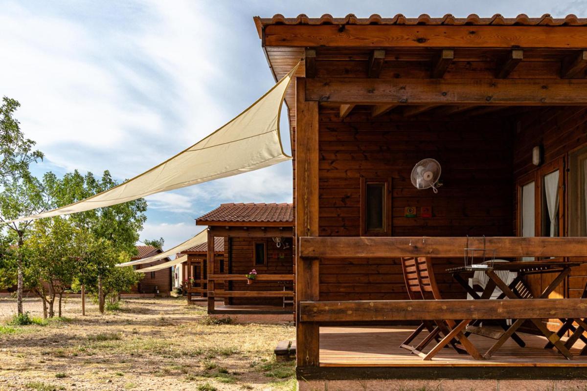 Ecologic Vinyols Camp Hotel Vinyols i Els Arcs ภายนอก รูปภาพ